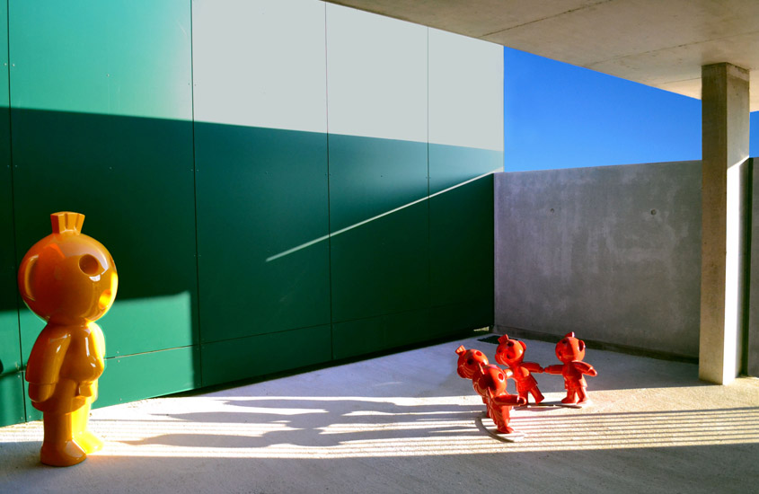 Cration d'un centre multi-accueil pour jeunes enfants structur comme un jeu de cubes et rpondant  la RT 2012.