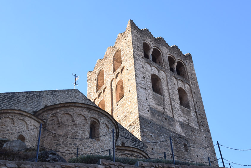 Fin des travaux de restauration  l'abbaye Saint-Martin-du-Canigou  Casteil (66), proprit de l'vch de Perpignan. 